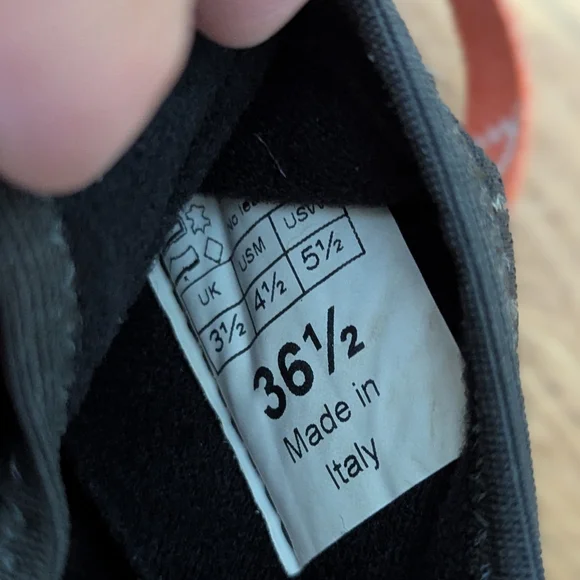 La Sportiva Solution - Women's Climbing Shoes - Picture 16 of 16